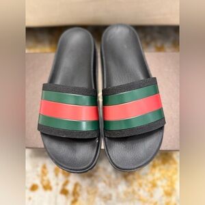 Men’s Gucci Slides size 9